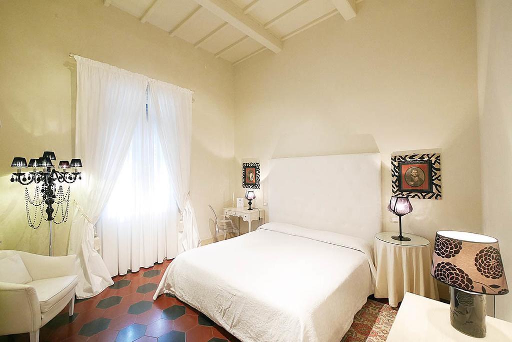 Villa Le Luci กัสตาลเญโต การ์ดุชชี ห้อง รูปภาพ