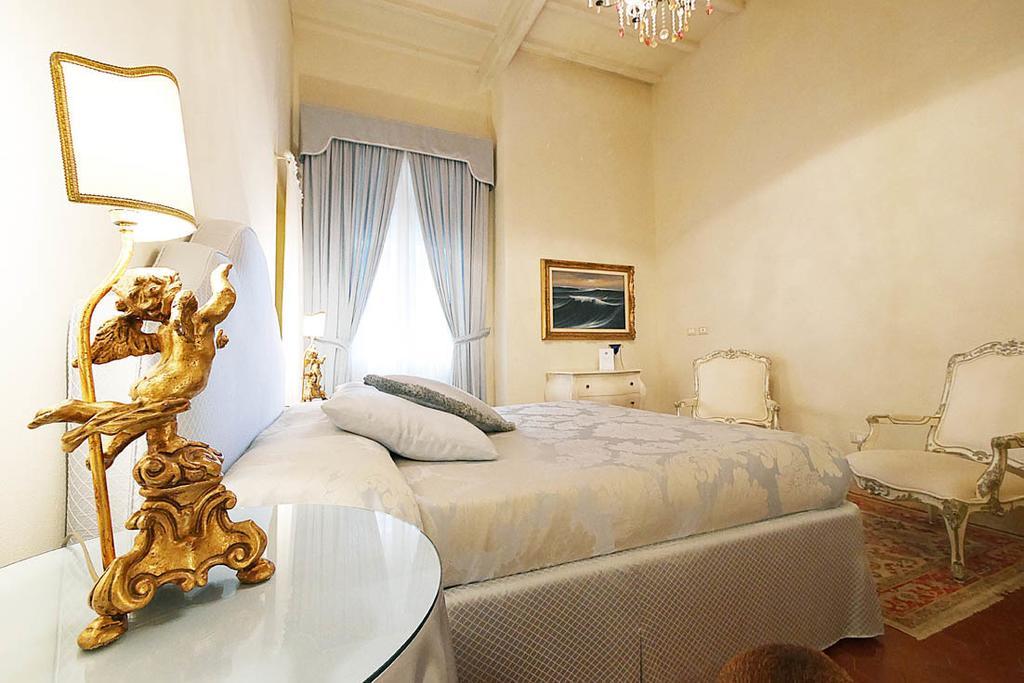 Villa Le Luci กัสตาลเญโต การ์ดุชชี ภายนอก รูปภาพ